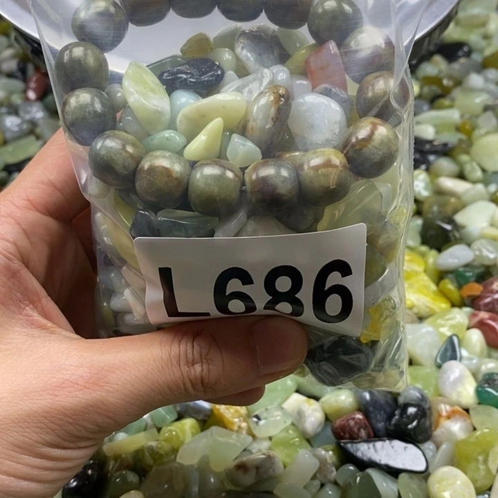 蛇纹石玉鱼缸石未镶嵌