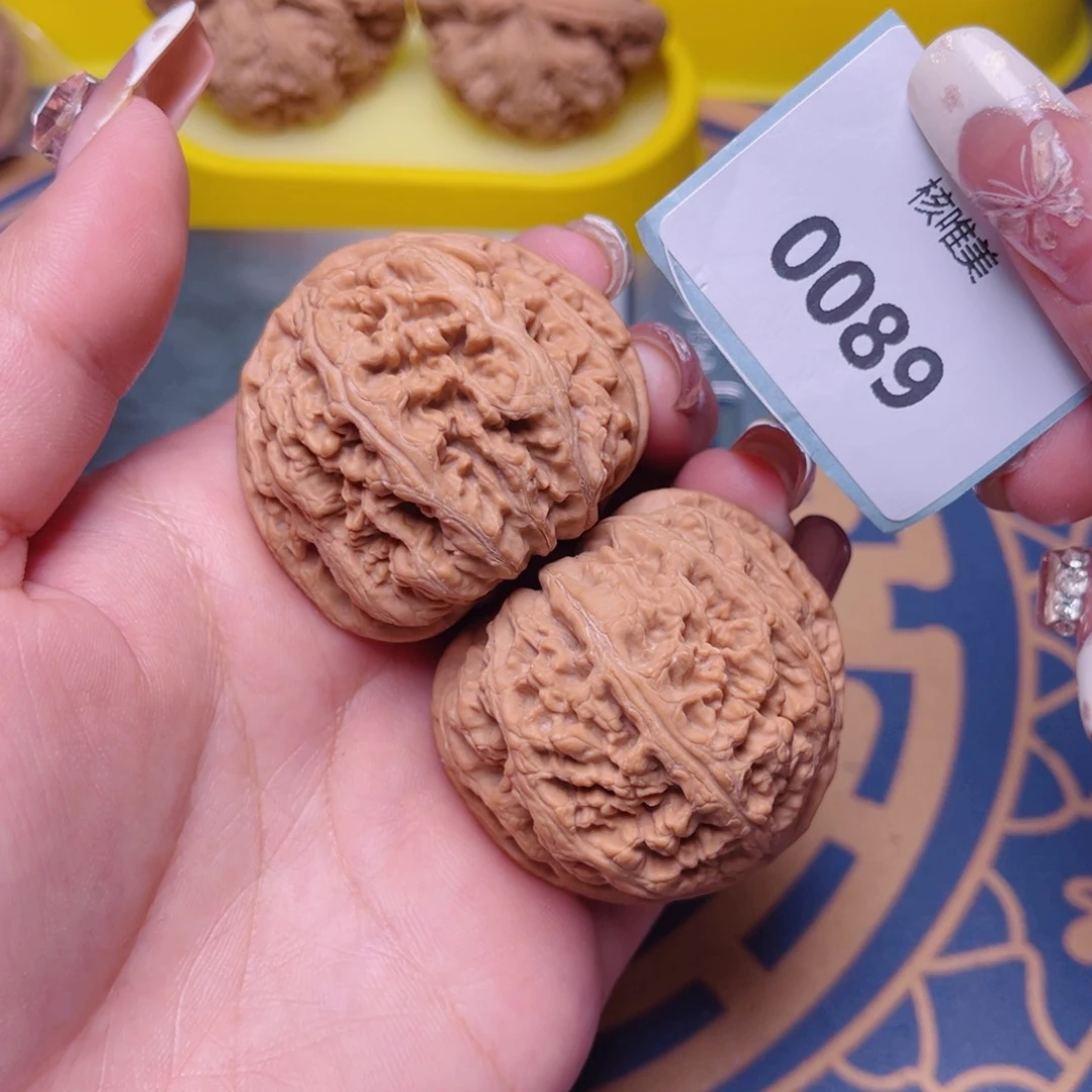 文玩核桃把件粗筋44～0089