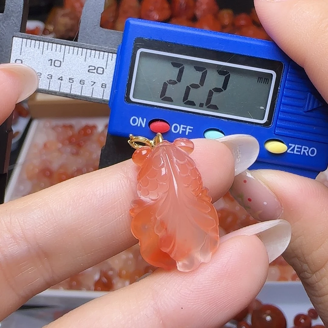 南红玛瑙未镶嵌颈饰