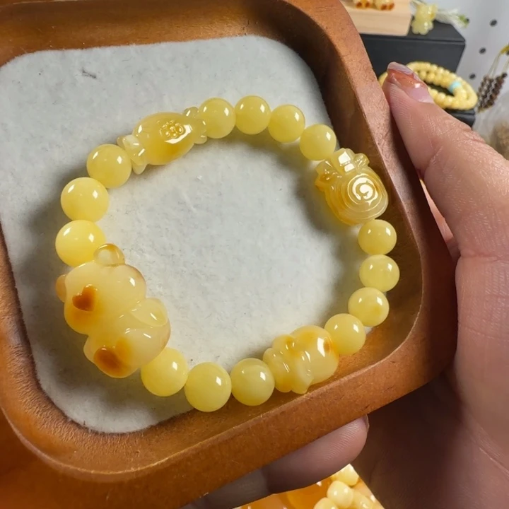 蜜蜡颈饰未镶嵌蜜蜡俏色小熊手串