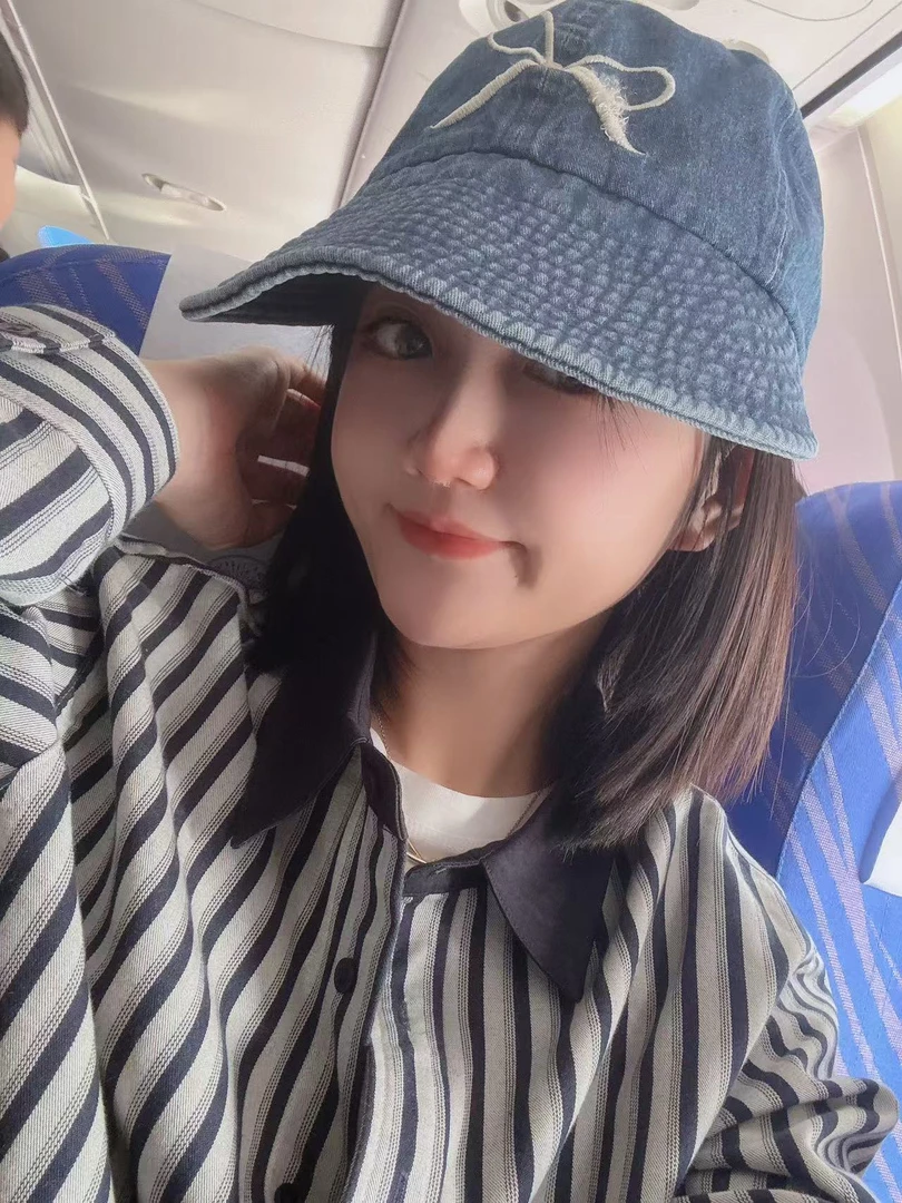 甜妹妹 婷婷同款推荐 甜美百搭蝴蝶结刺绣纯色牛仔帽渔夫帽