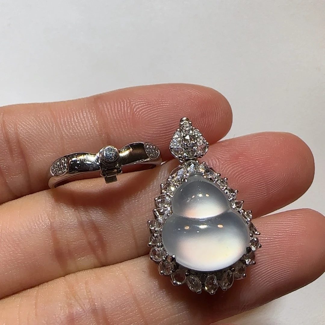 翡翠18K金镶嵌戒指葫芦两用