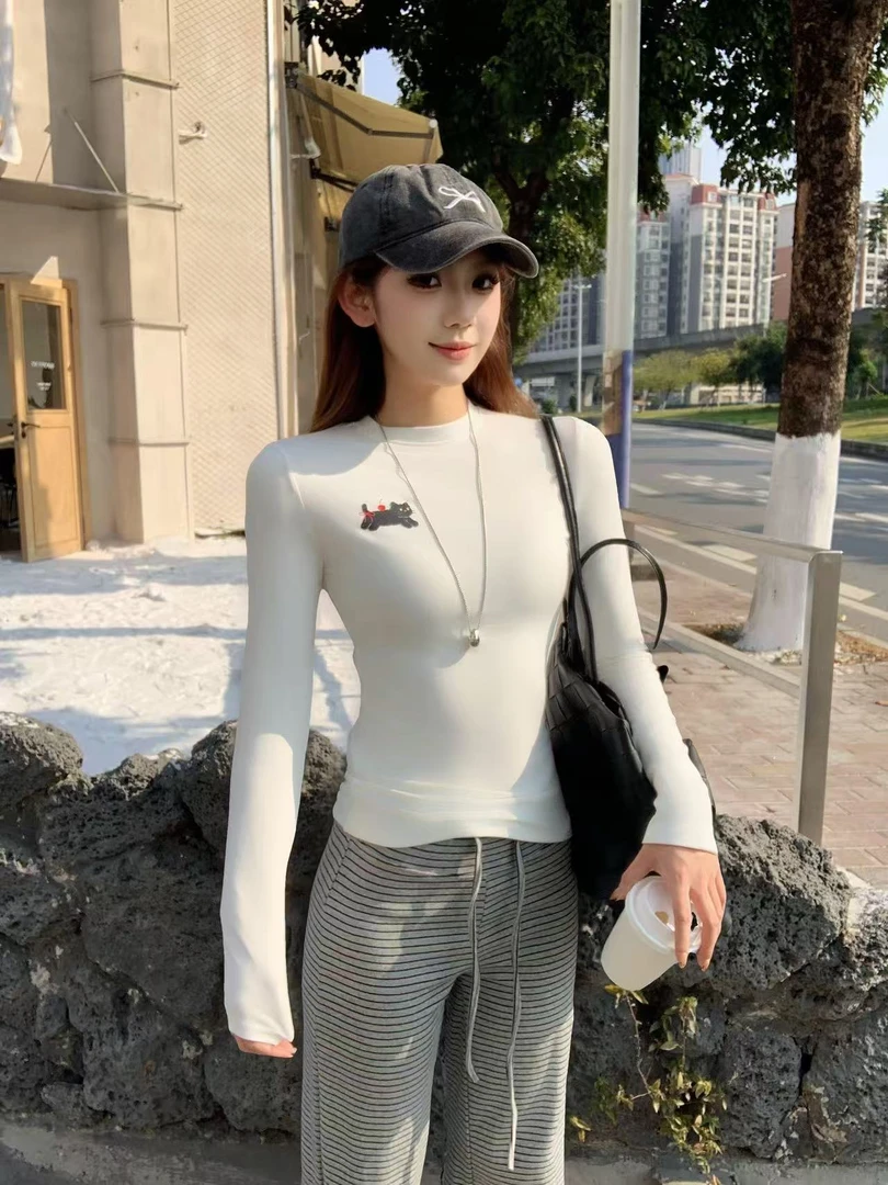 正肩复古印花加绒掐腰外穿打底衫女内搭秋冬基础磨毛加厚长袖t恤
