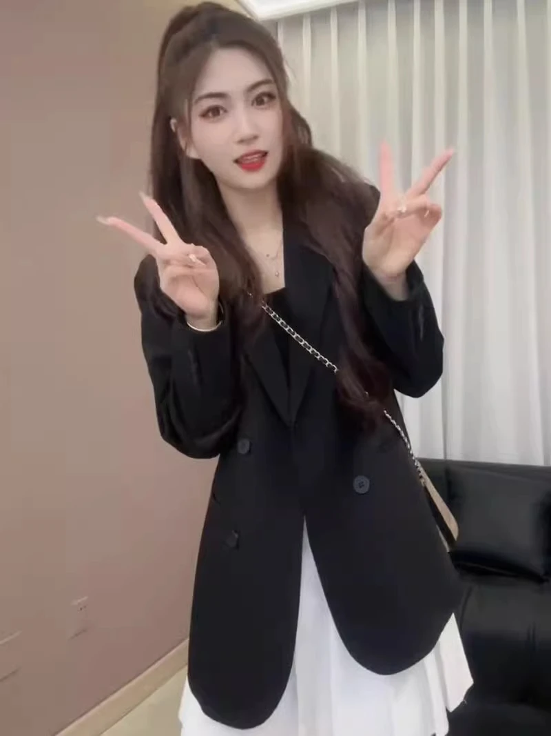 高级感小西服女春季新款法式宽松显瘦百搭气质高端树莓色西装外套