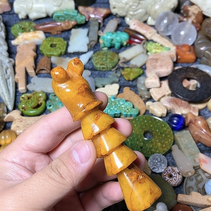 和田玉未镶嵌颈饰34