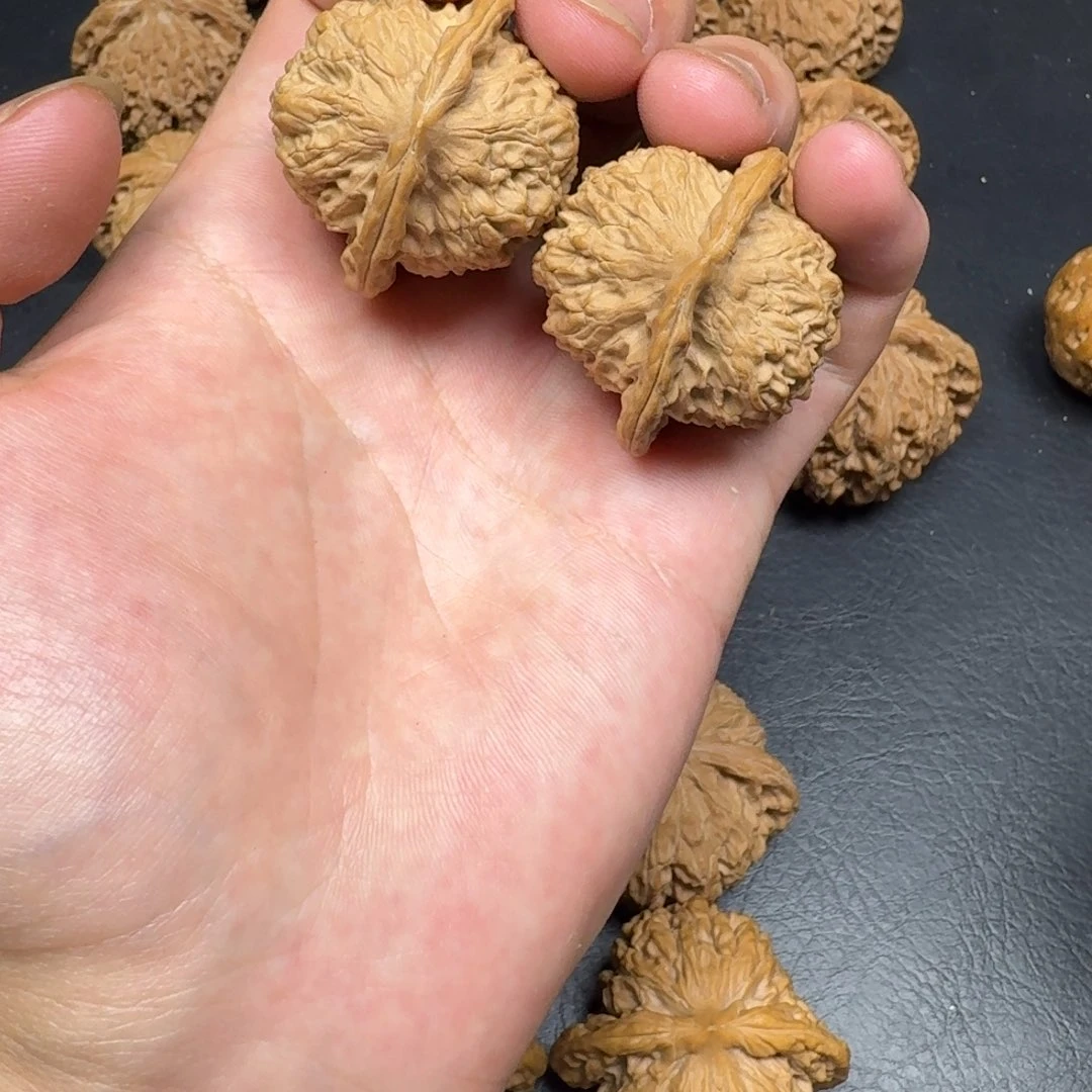 文玩核桃把件荔枝纹36