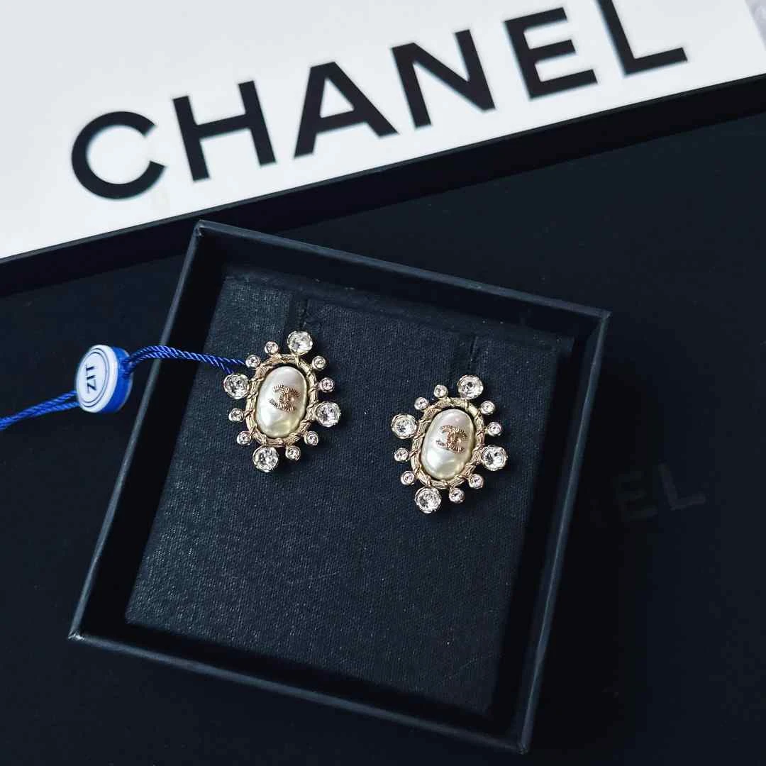 95新 Chanel/香奈儿 柚礼中古/香奈儿椭圆珍珠莱茵石耳钉LZ503256