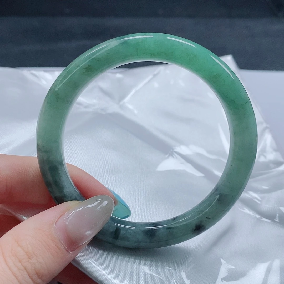 【闪购商品】未镶嵌手镯（圆镯）翡翠437号