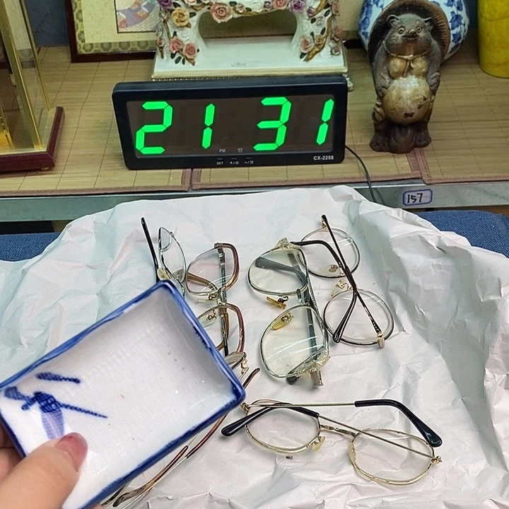 摆件有瑕疵非全新