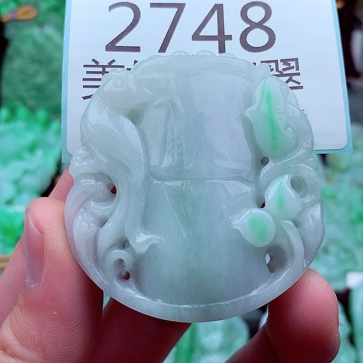 翡翠未镶嵌吊坠(不含链)