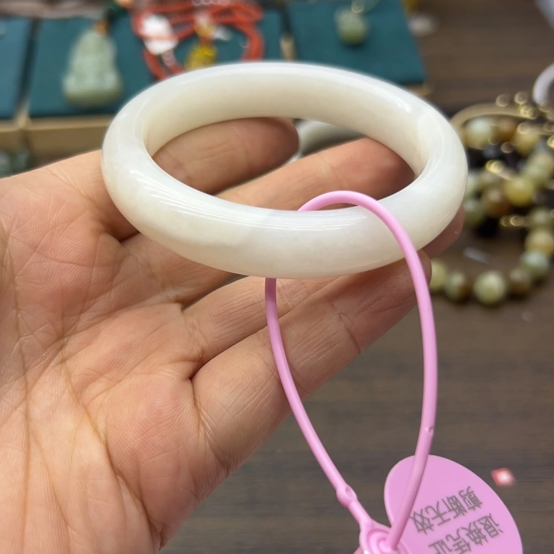 和田玉未镶嵌手镯57.4圈围075