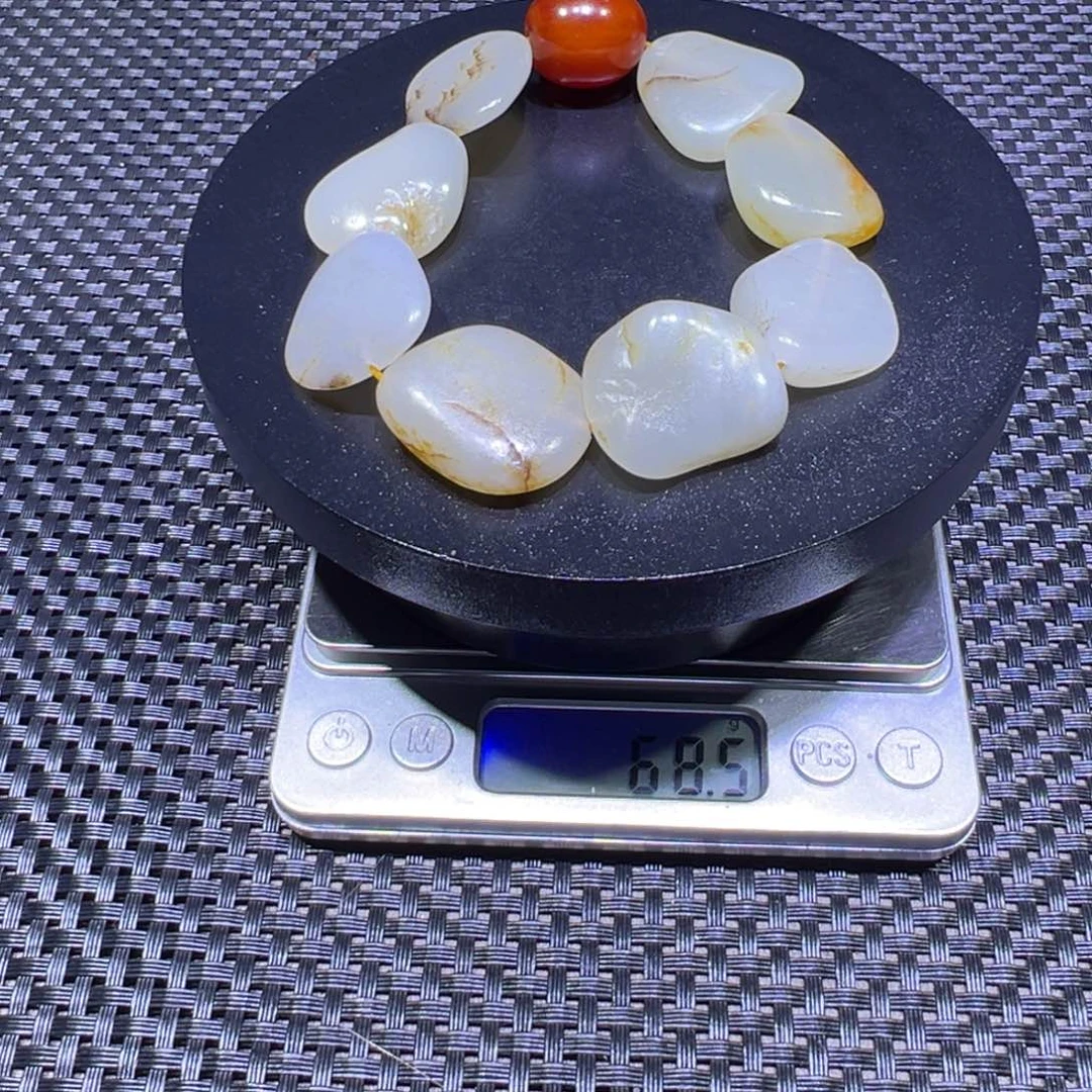 吊坠(不含链)未镶嵌和田玉（子料）68