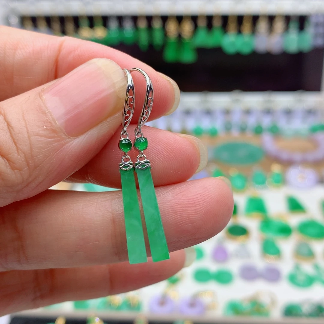 翡翠18K金镶嵌耳饰