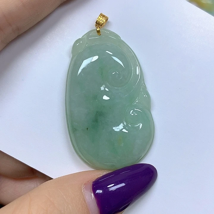 翡翠18K金镶嵌颈饰挂件