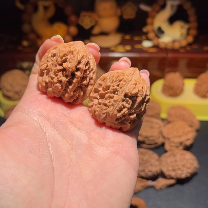 K****把件文玩核桃秦墩