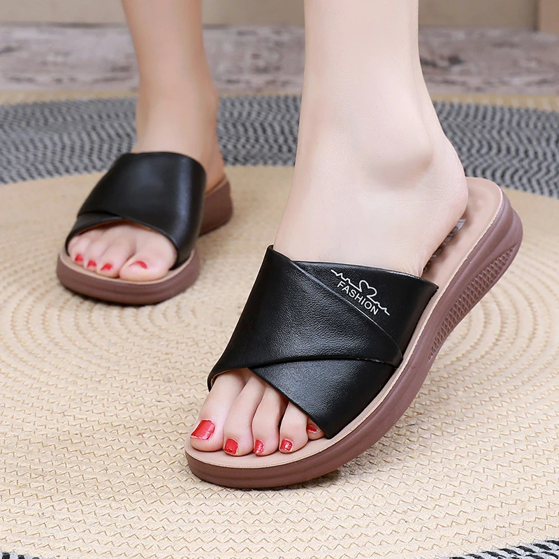 赤狐夏季时尚真皮平底妈妈拖鞋外穿厚底舒适休闲女士显瘦凉鞋软底