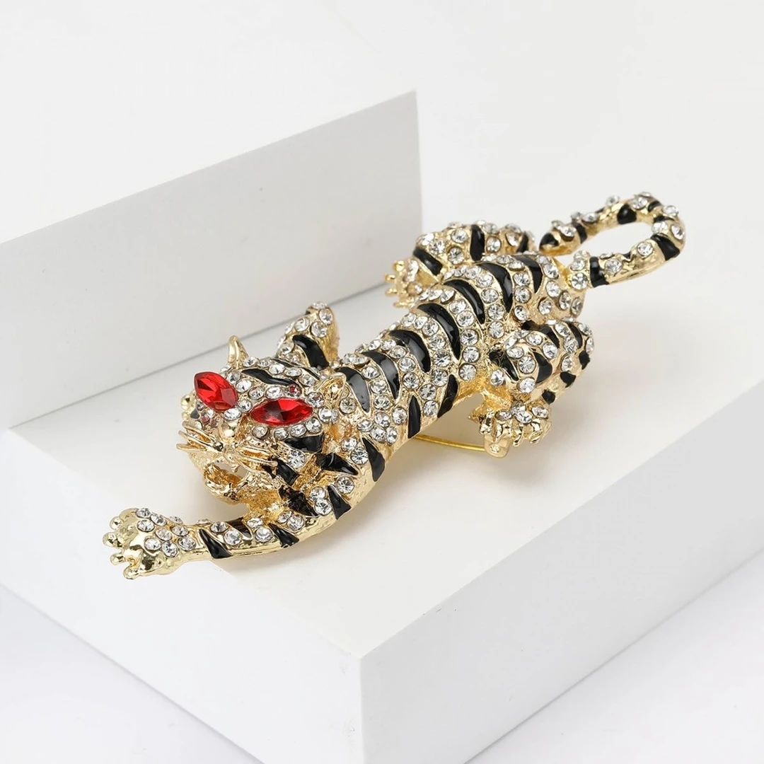 合金胸针 男款老虎胸针日韩商务风胸针胸针素款民族风简约设计师