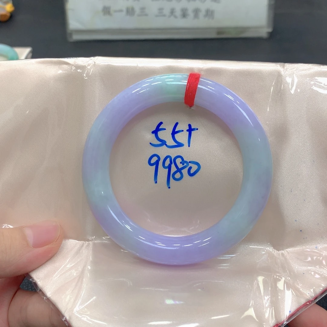 翡翠手镯未镶嵌睡*人翡翠