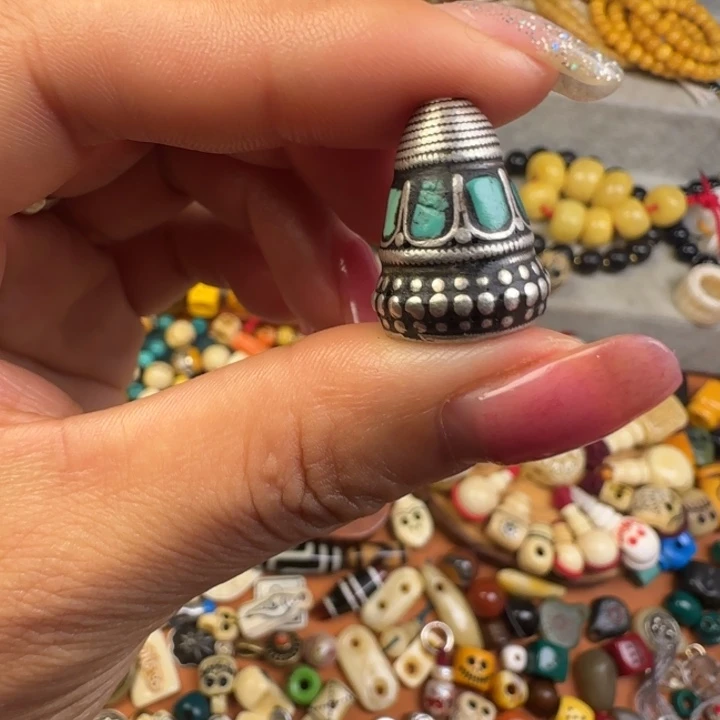 琉璃/树脂/塑料类