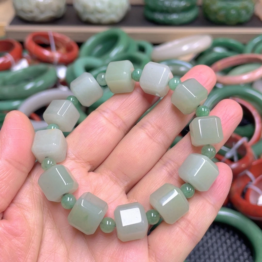 石英质玉未镶嵌手镯