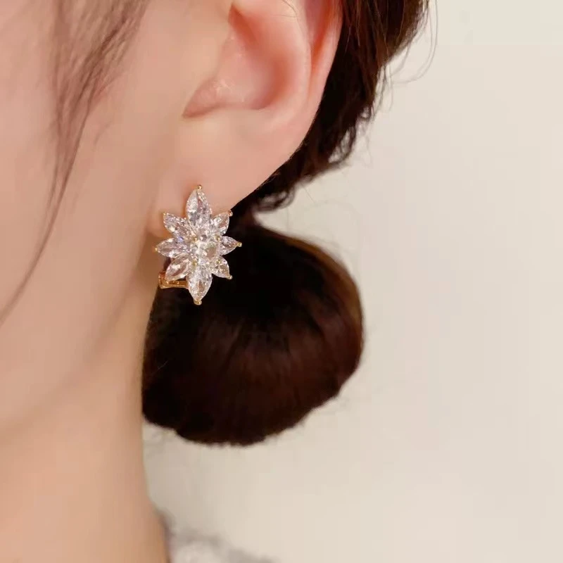 铜合金耳饰 耳环气质轻奢时尚百搭法式小众旋转素款N2064