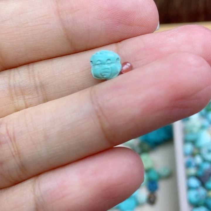南红玛瑙未镶嵌珠宝奇石