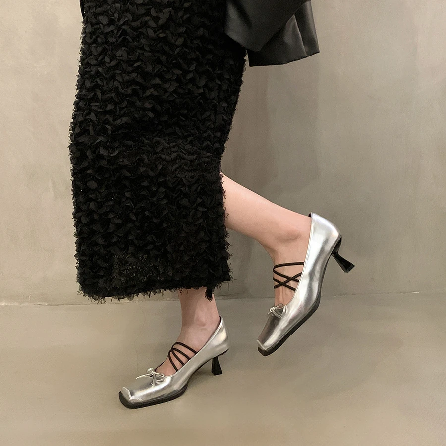 法式设计感银色单鞋女2025年新款细跟玛丽珍温柔晚晚配裙子高跟鞋