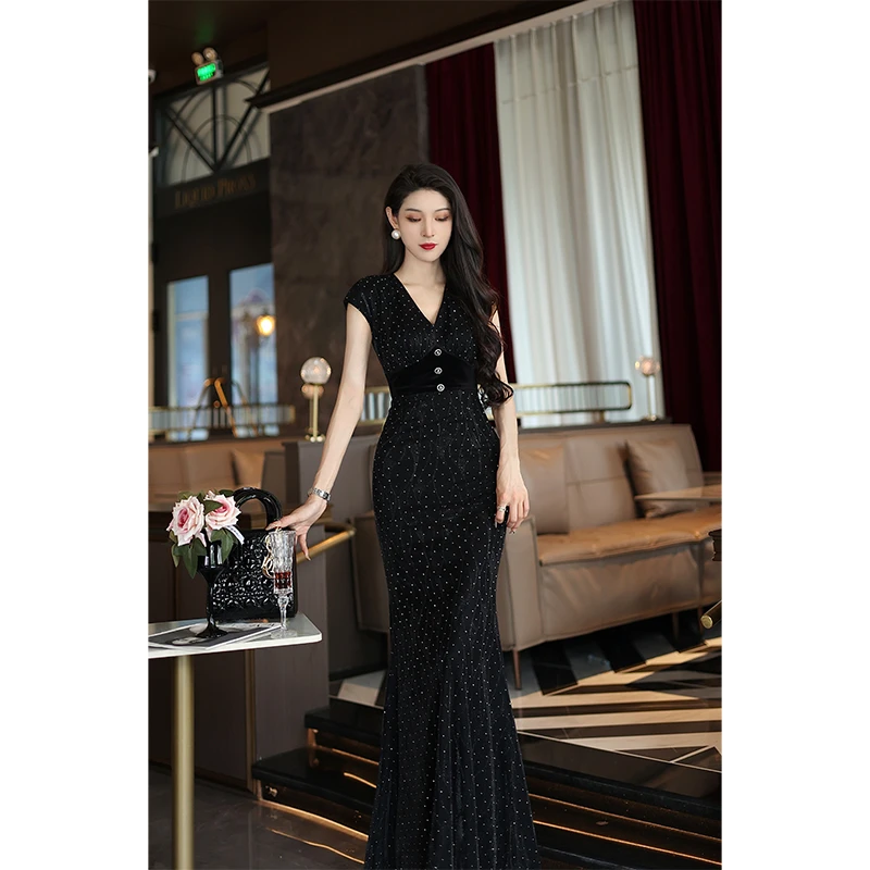 【尤克菲儿】原创高定纯色系网纱烫钻简约风气质V领轻奢连衣裙