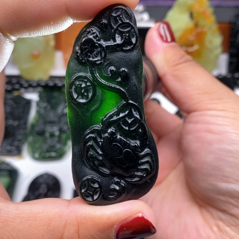 【闪购商品】蛇纹石玉颈饰未镶嵌