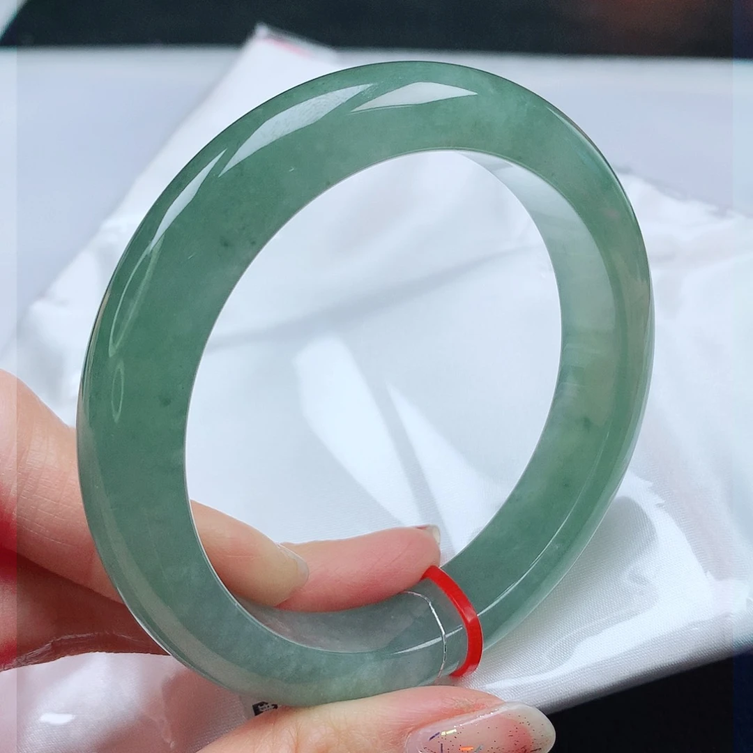 翡翠手镯未镶嵌60➕圈