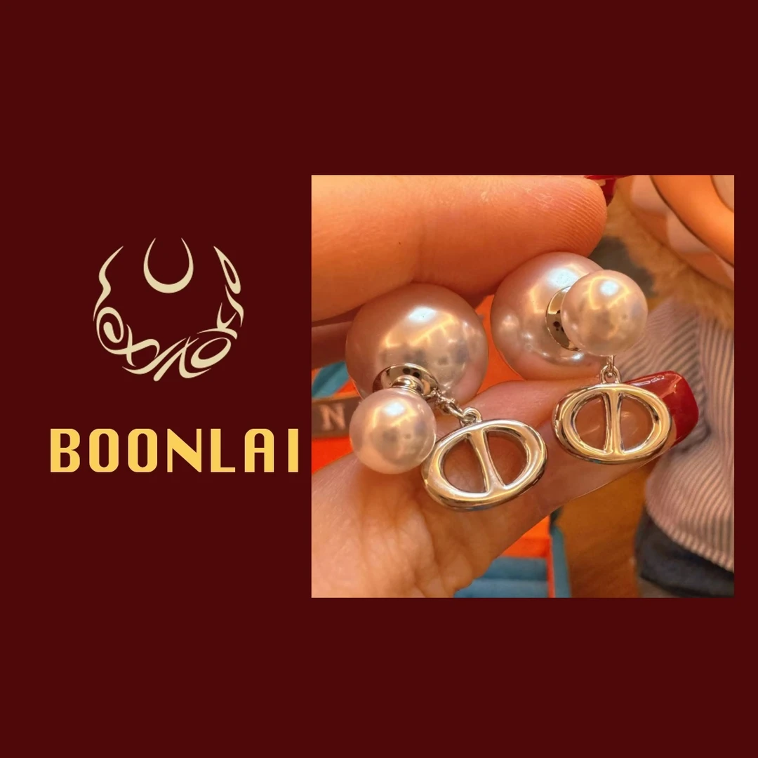 铜合金锆石耳饰 Boonlai 白色珠珠字母简约耳环1351
