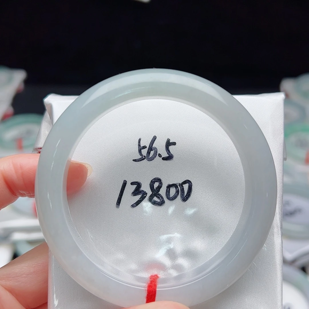 翡翠未镶嵌手镯A货