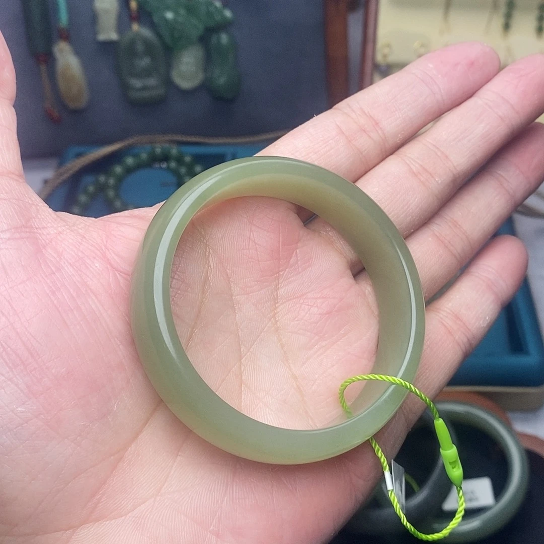 和田玉未镶嵌颈饰圈口58.5