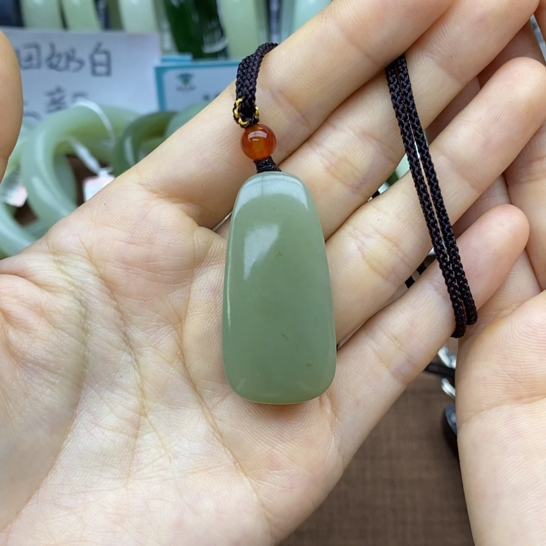 未镶嵌和田玉挂件
