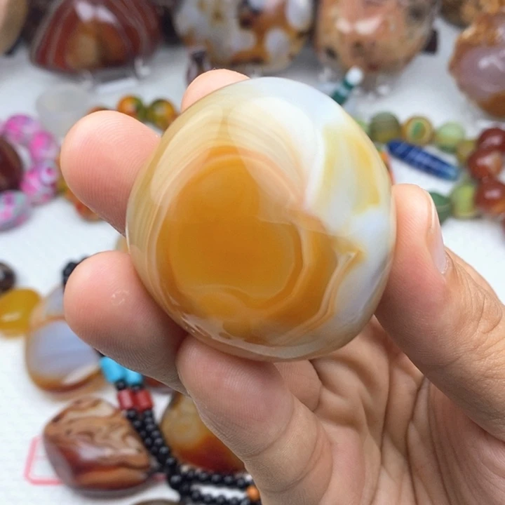 未镶嵌颈饰玛瑙/玉髓