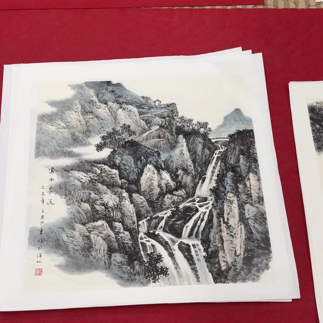 国画花鸟的翅膀和翅膀是一样