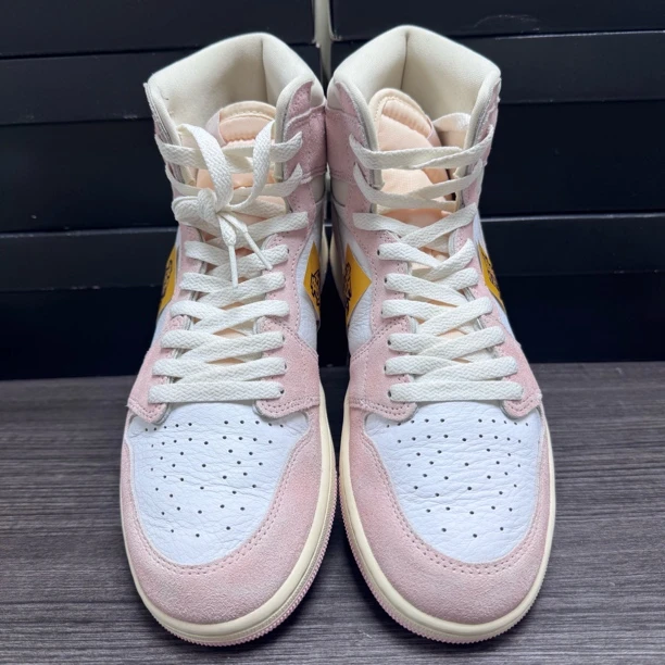 AJ1樱花 44码配盒 成色极新