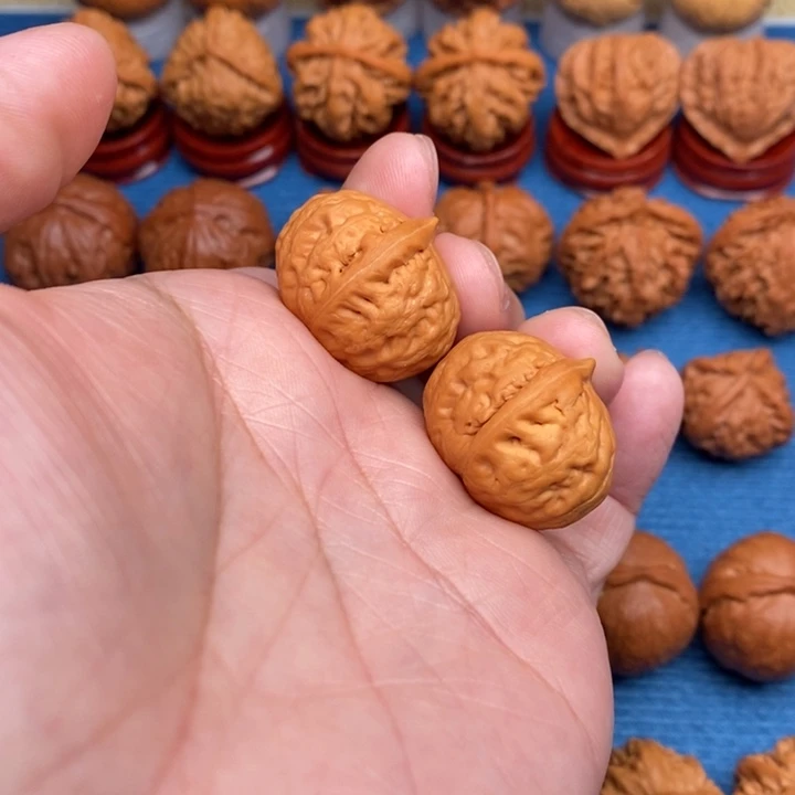 文玩核桃把件麒麟磨盘