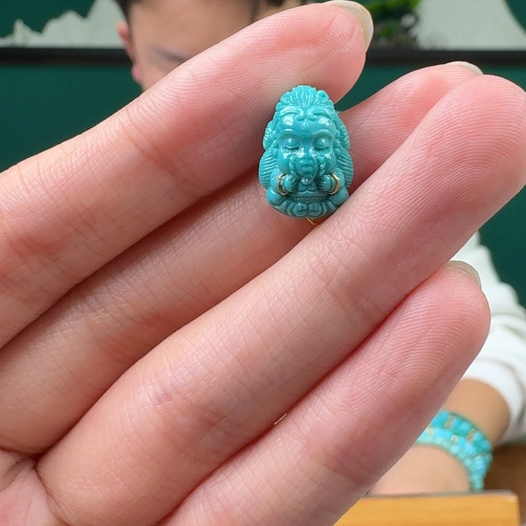 绿松石未镶嵌珠宝奇石