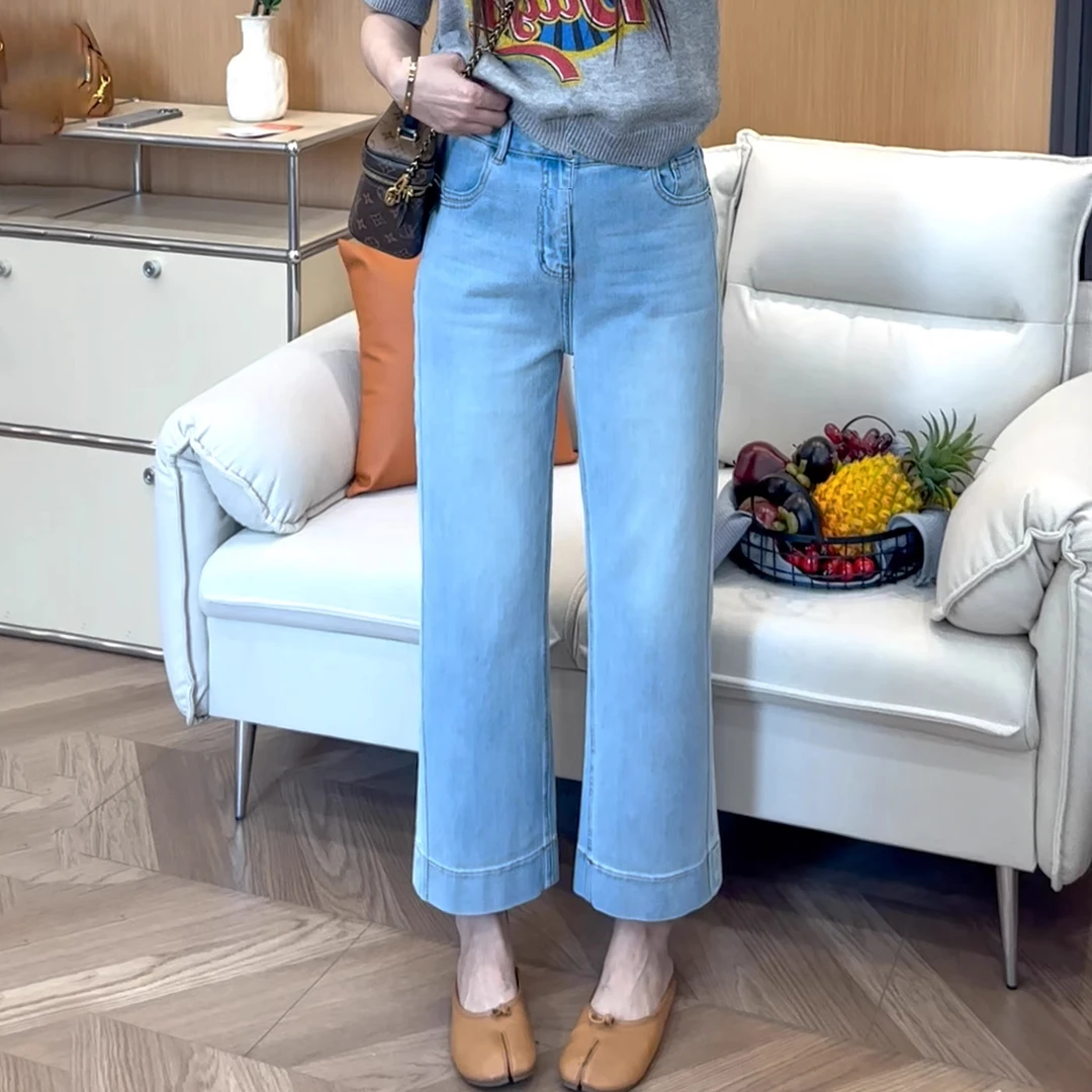 浅蓝色窄版阔腿牛仔裤女秋季微胖大码梨形身材遮胯显瘦九分直筒裤