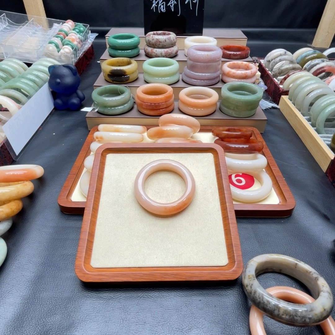 石英质玉手镯未镶嵌幸*