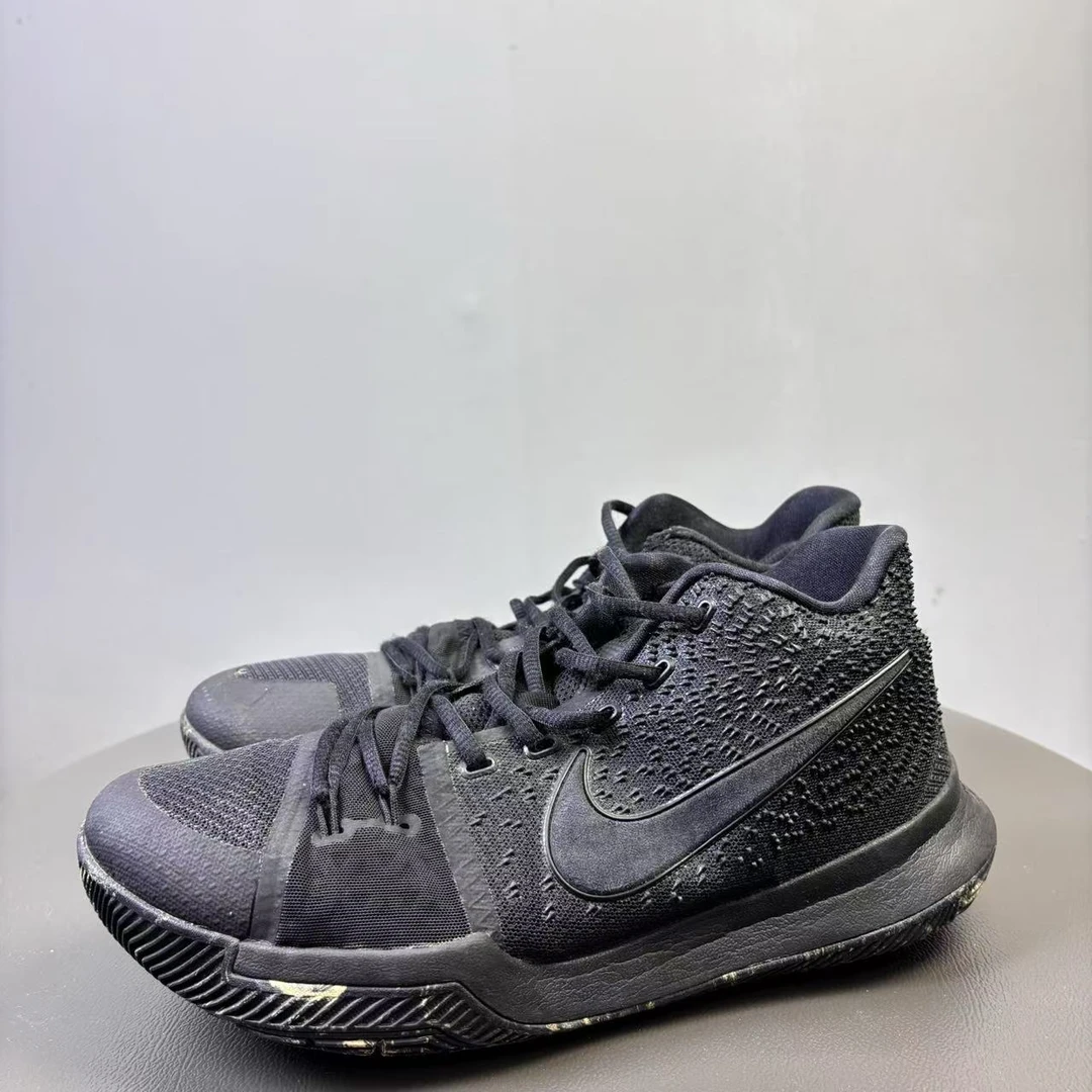 90新 NIKE/耐克 44码 Nike欧文3黑武士 全黑色篮球鞋 非原盒