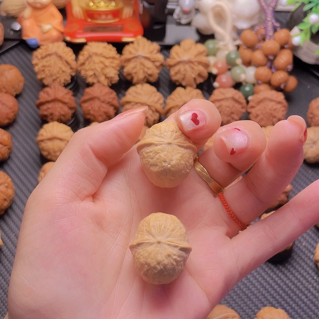 玉****文玩核桃把件文玩核桃