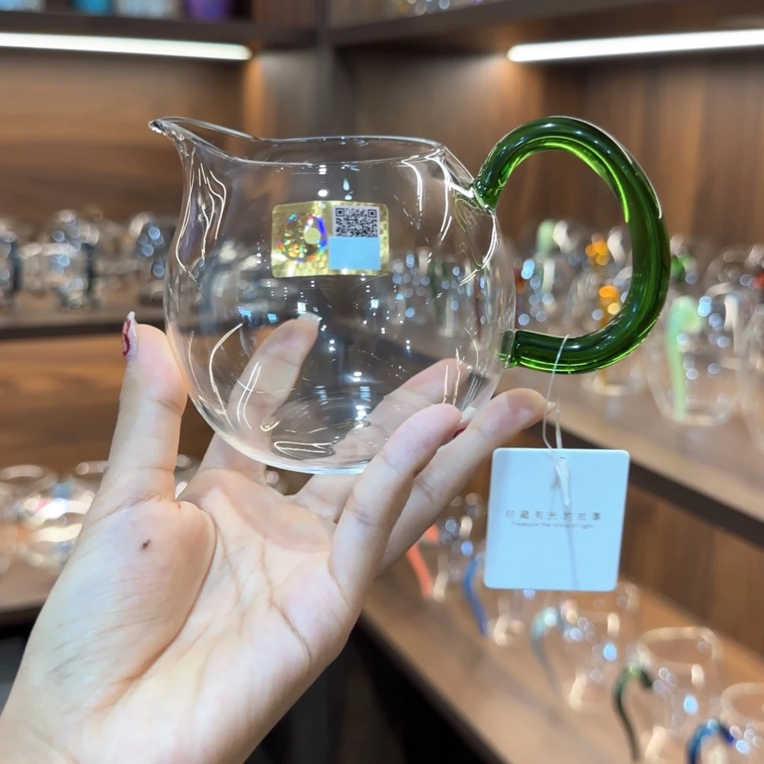 禾器畅然湖绿色。。。