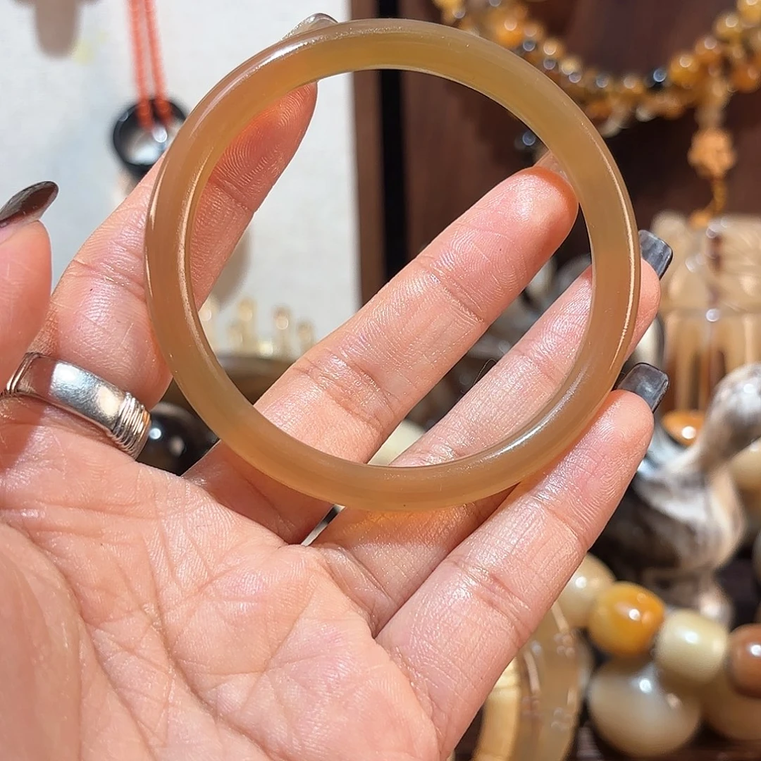 熊***妹非金属牛角整圈微瑕