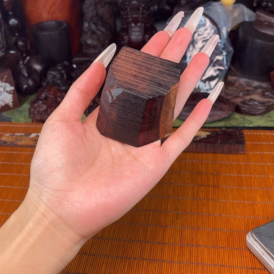 檀香紫檀（小叶紫檀）鱼鳞底