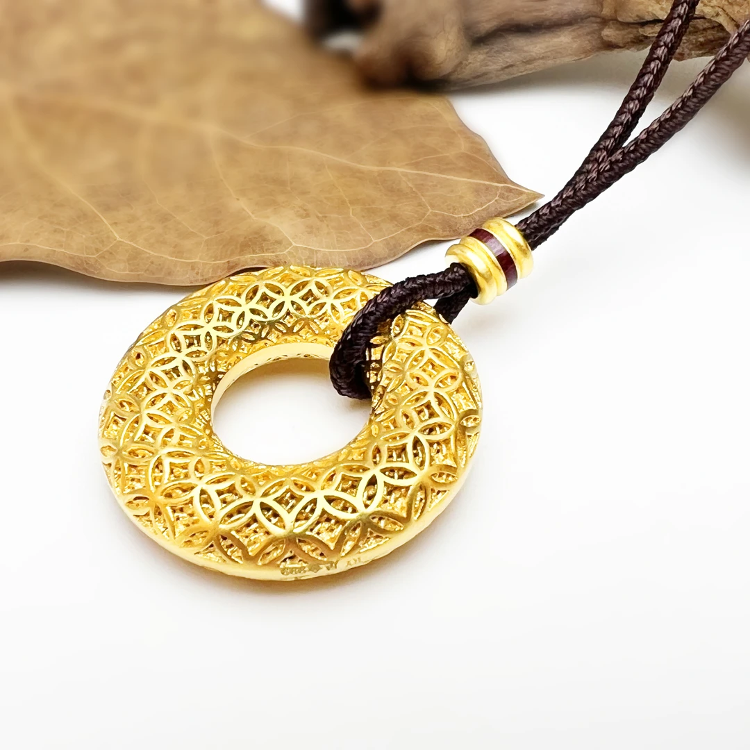 【镂空钱币花丝平安扣-吊坠】足金999【镶嵌款】【黄金首饰】