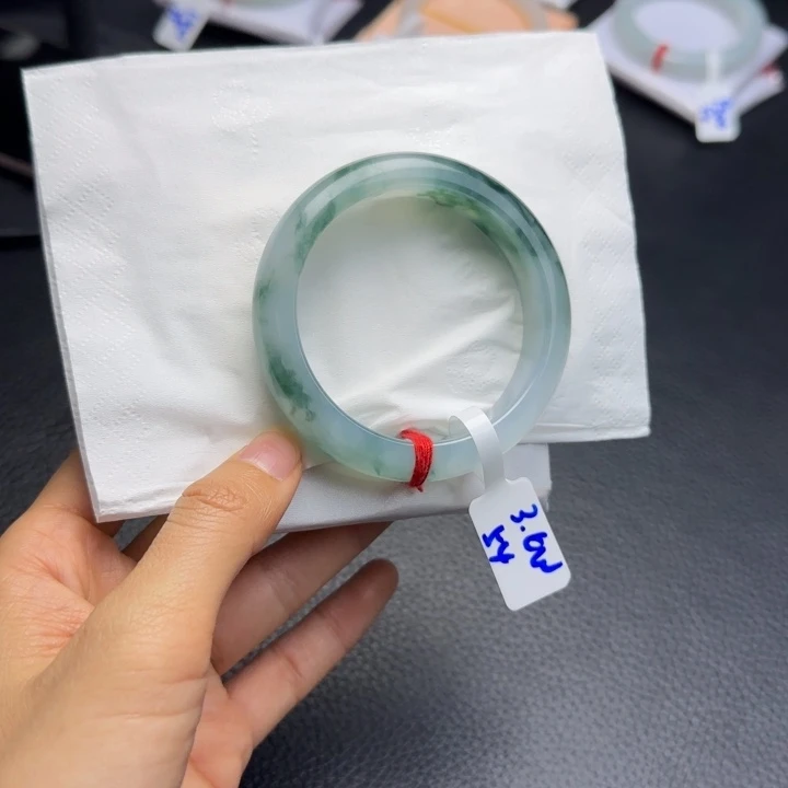 未镶嵌手镯翡翠翡翠手镯宽版