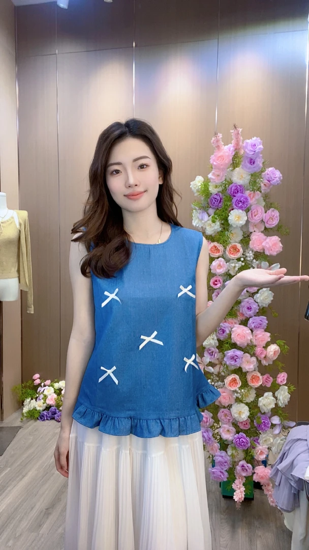 韩系蓝色蝴蝶结牛仔背心女2025夏款木耳边下摆娃娃衫外穿无袖上衣