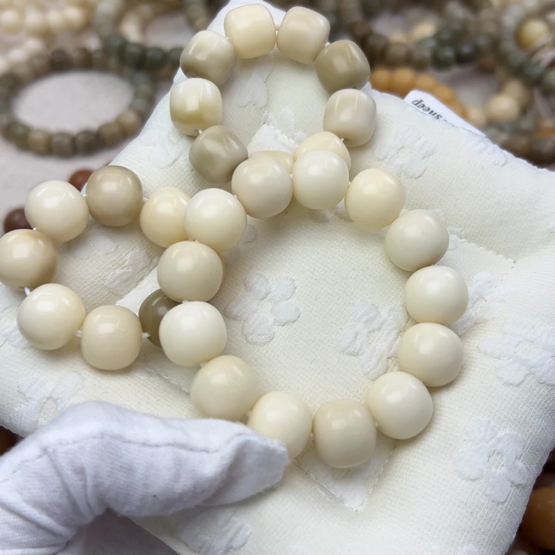 吊坠菩提根/象牙果干磨167